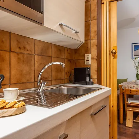 Cervinia Alpine Just Steps From The Slopes Appartamento *
